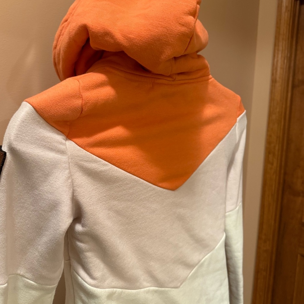 Wanakome Orange and White Funnel Neck Pullover Sweater - Picture 5 of 16